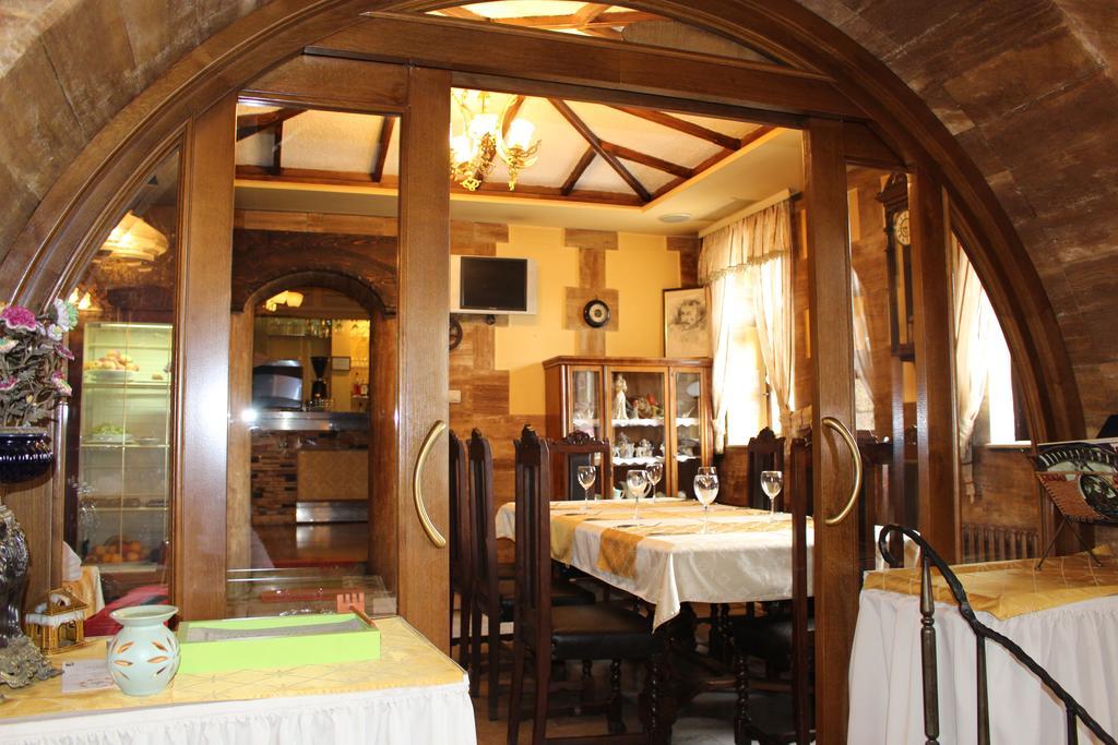 Motel Alas Banja Luka Ngoại thất bức ảnh