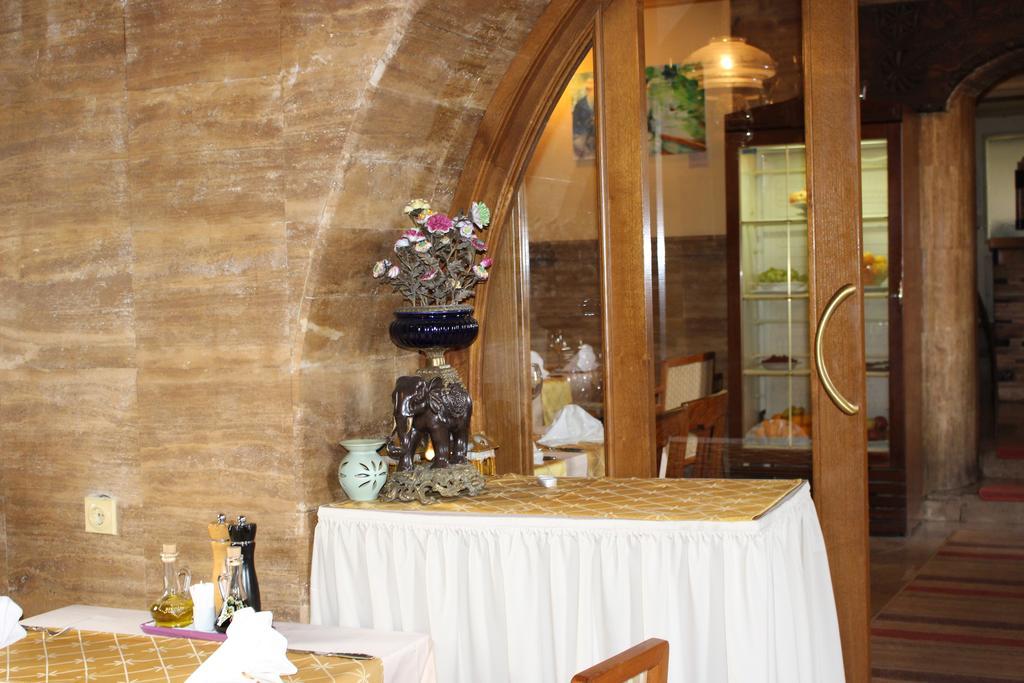 Motel Alas Banja Luka Ngoại thất bức ảnh