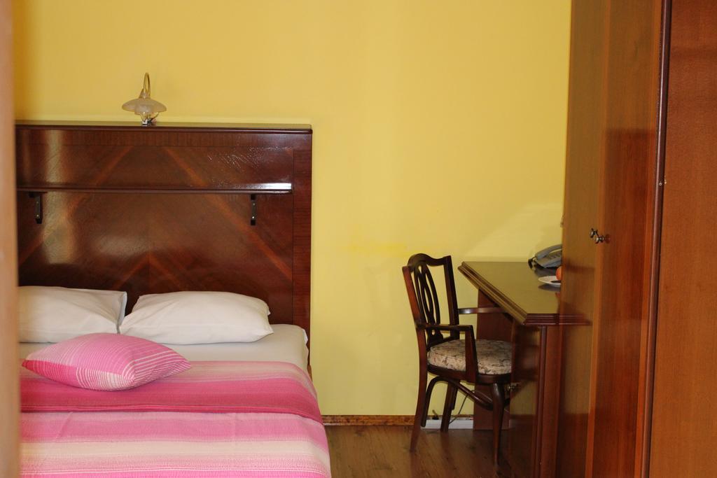 Motel Alas Banja Luka Phòng bức ảnh